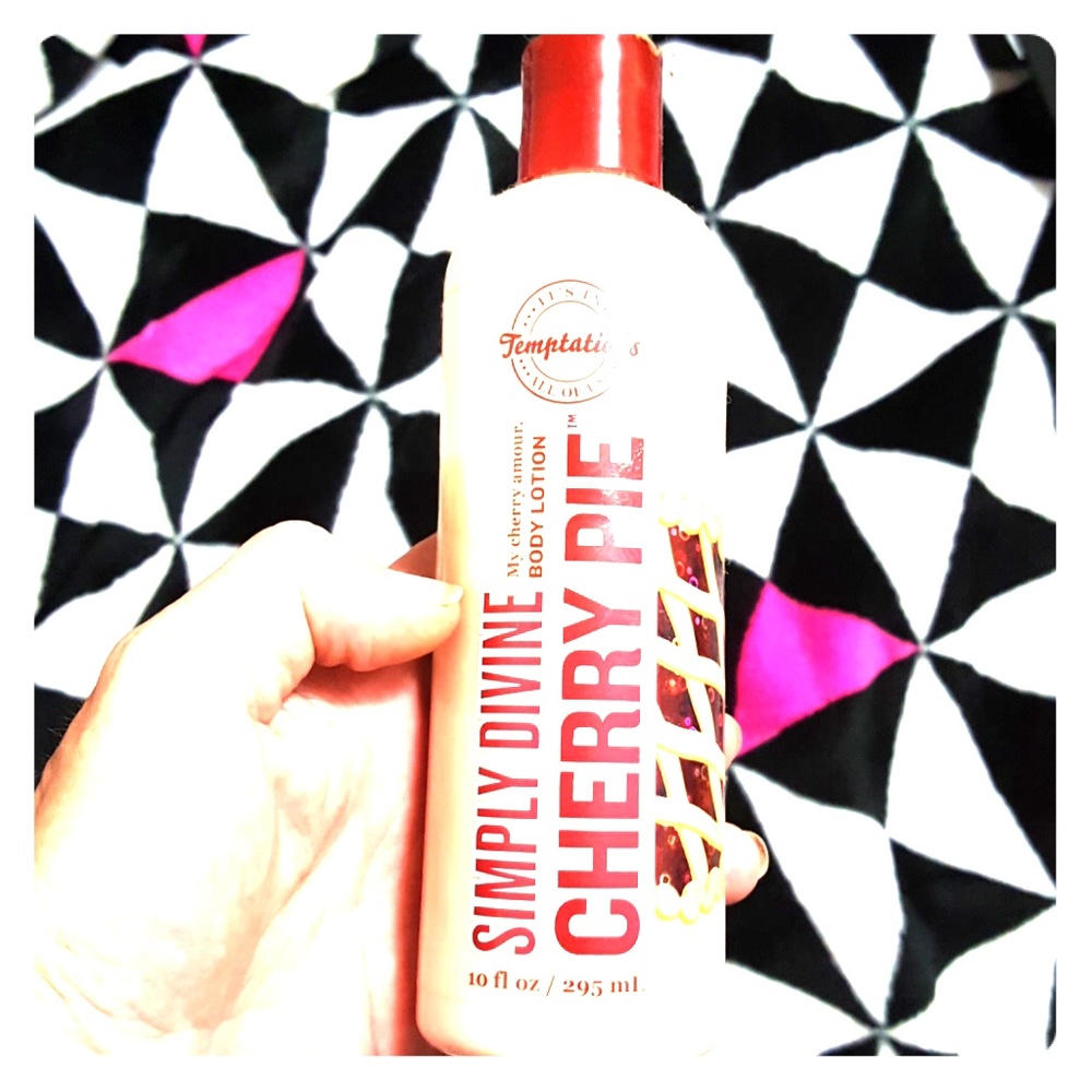 Bath and body works rare cherry pie lotion